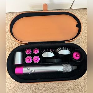 ✨ Dyson Airwrap Complete W/ Extra Attachments ✨